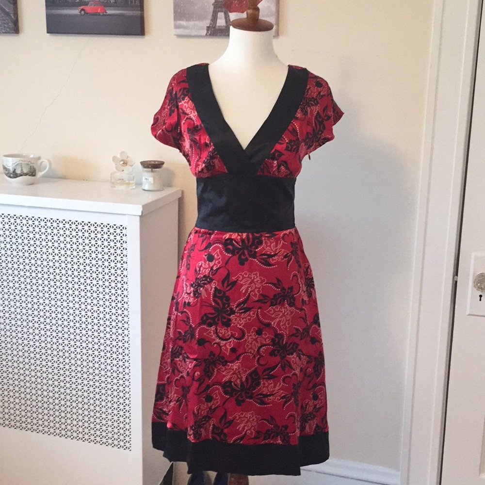 New Bebe Kimono dress